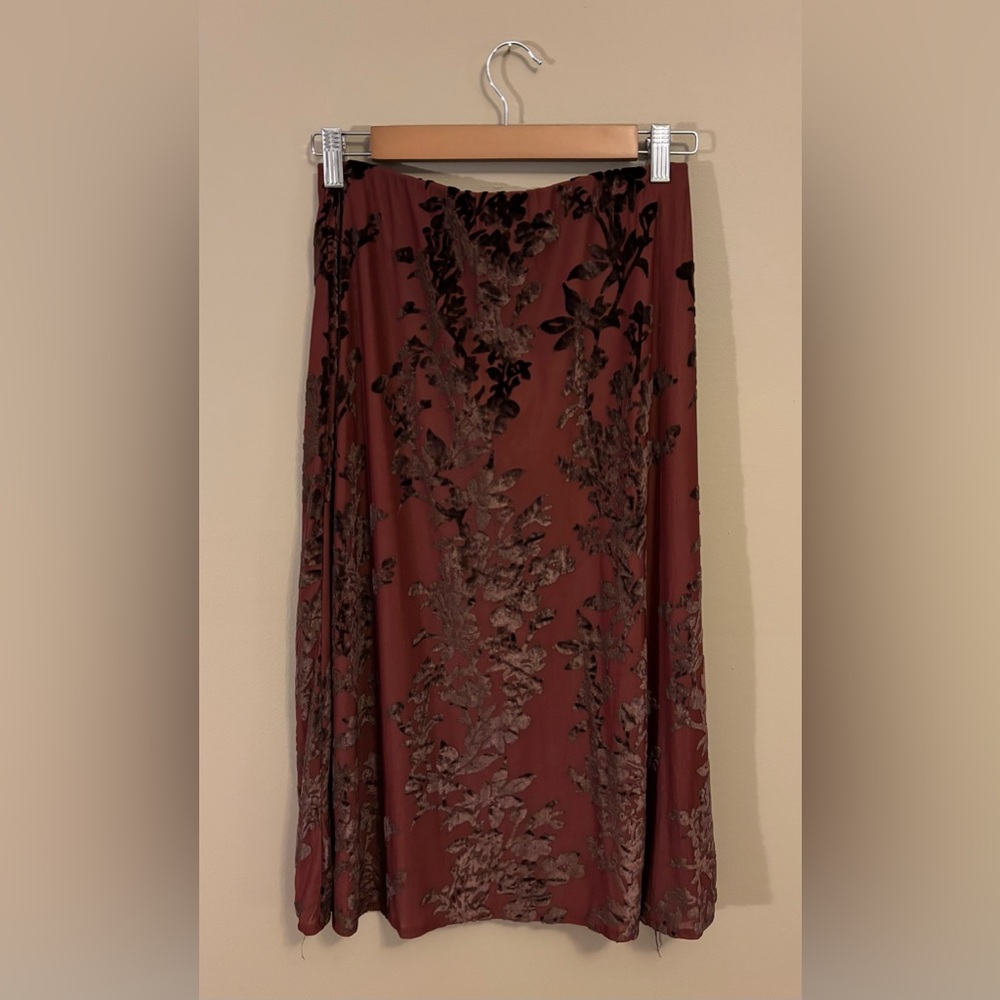Chic Burgundy Floral Maxi Skirt